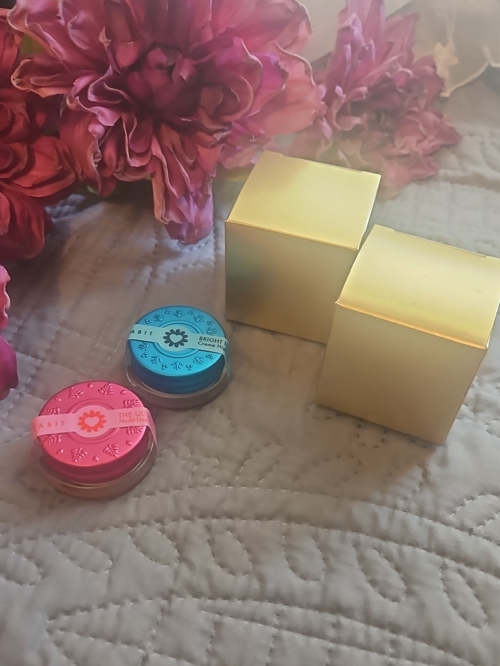 GIFT with $50 Purchase Habit Multi Use Colors NEW